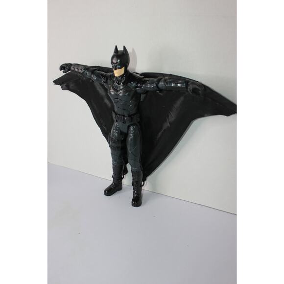The Batman 2022 TALKING WINGSUIT BATMAN Lights Action Figure 12" (700) - Picture 3 of 5